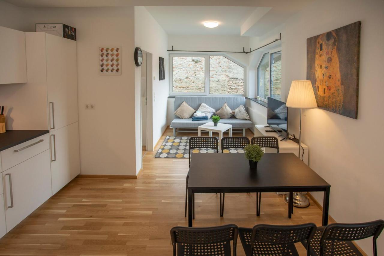 Lovely City Center Apartment In Innsbruck Exterior photo